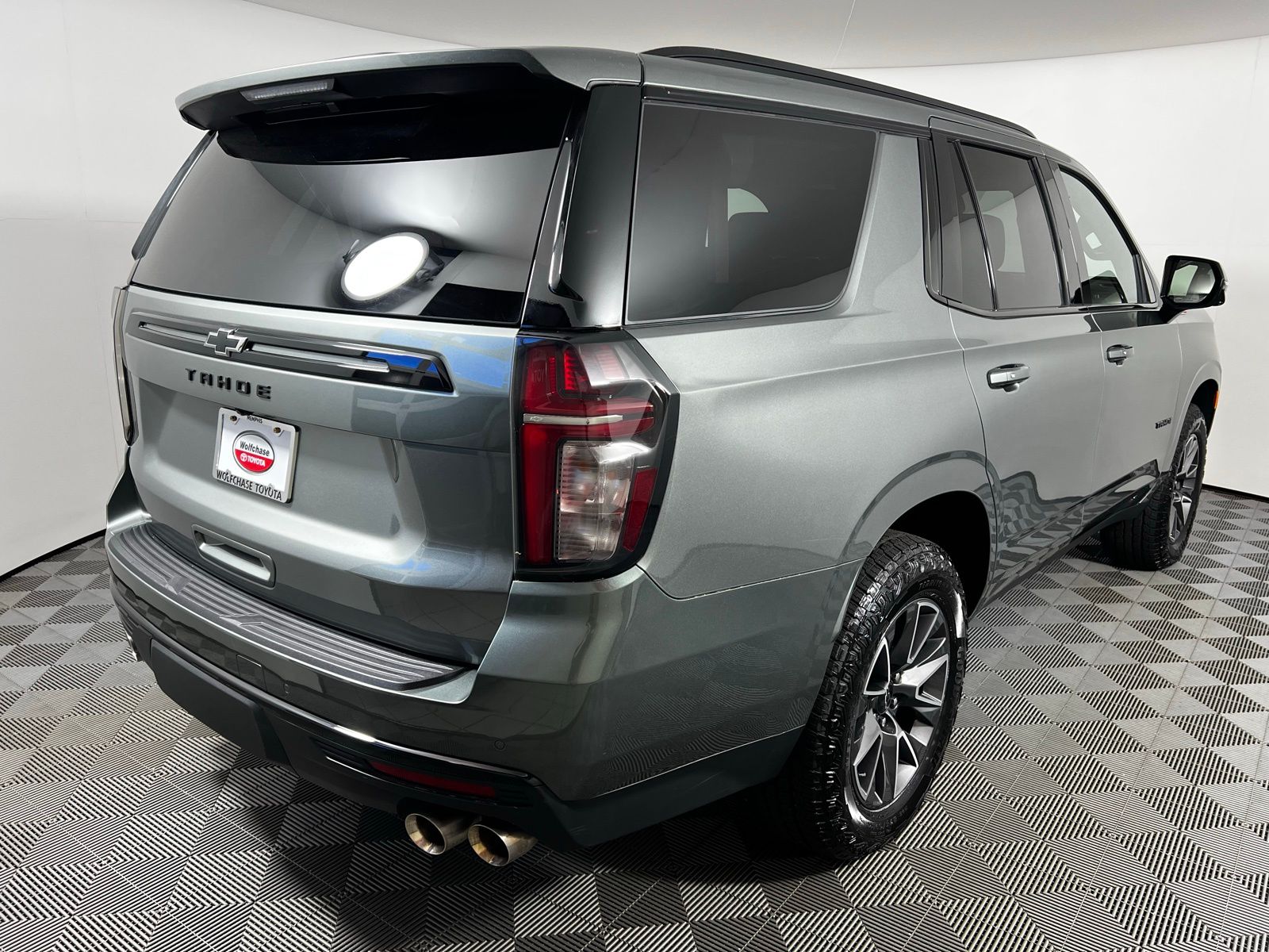 Thumbnail: 2023 Chevrolet Tahoe - 5