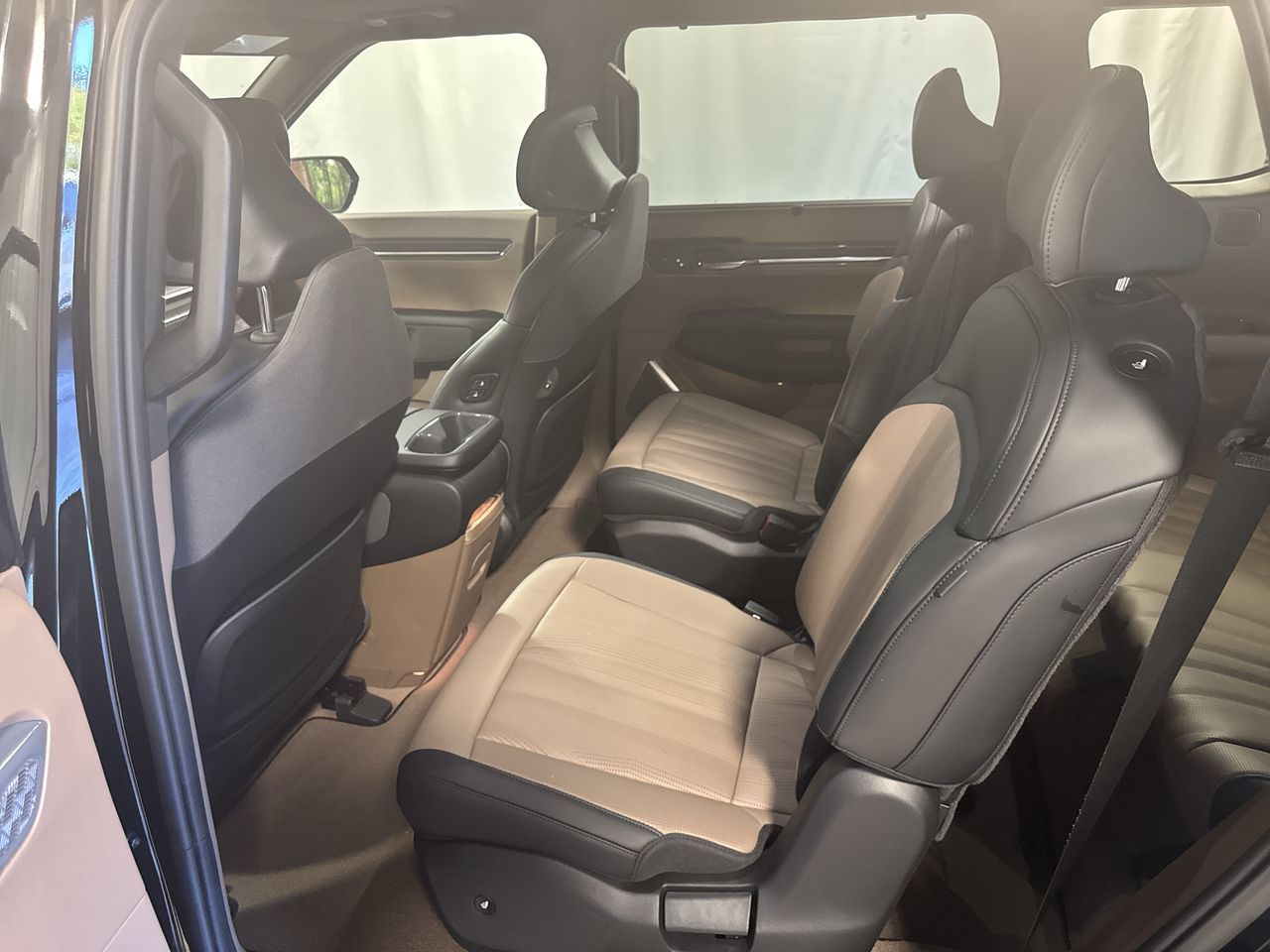 2026 Kia EV9 GT-Line AWD photo 24