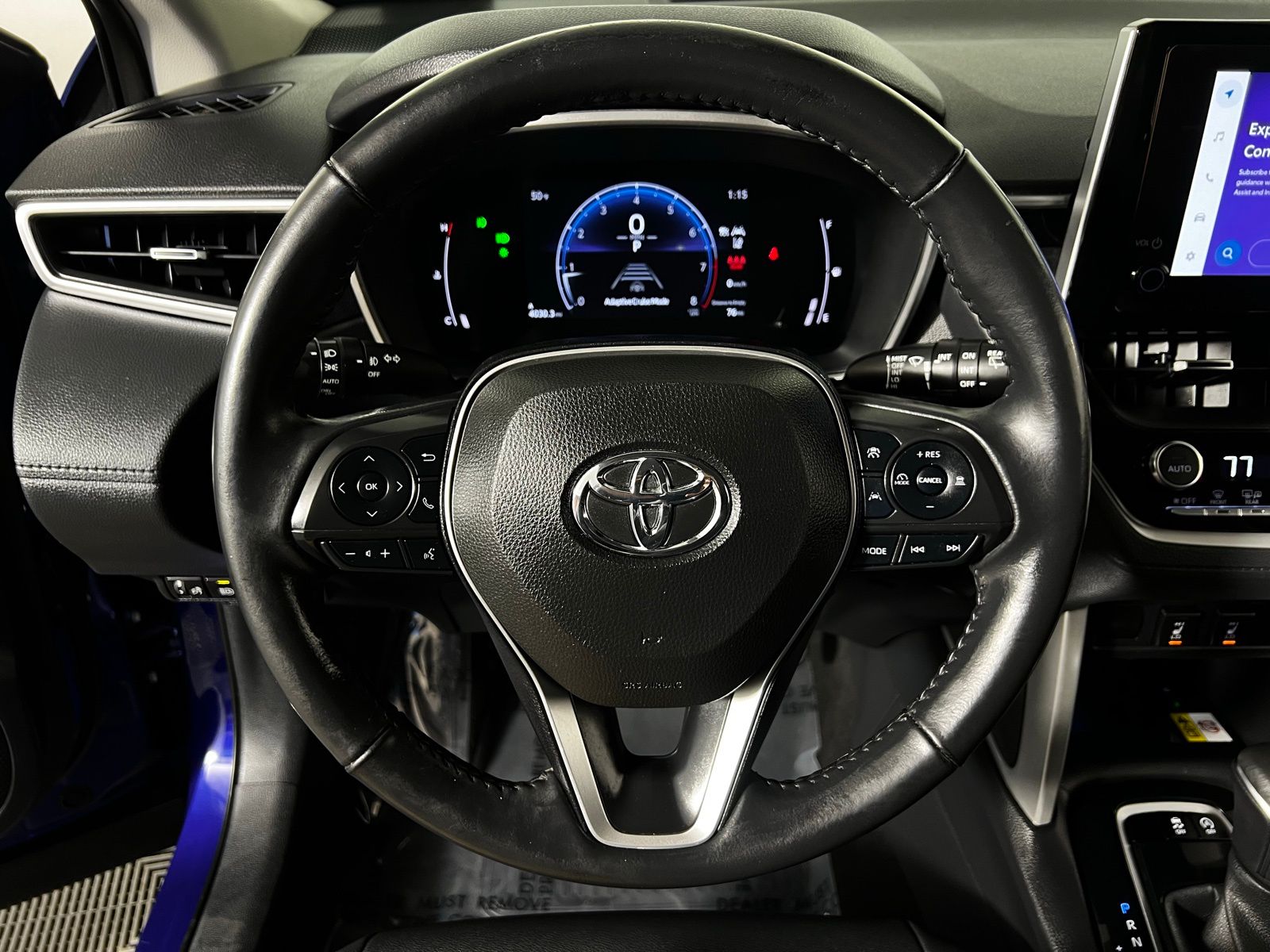 2023 Toyota Corolla Cross XLE 13