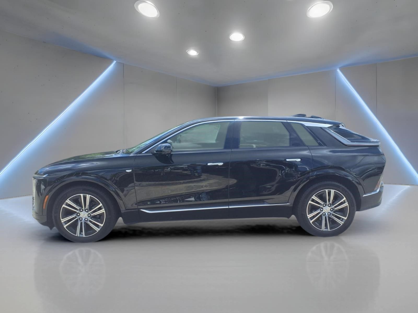 2024 Cadillac LYRIQ Luxury Black at Ultimate Motorsports