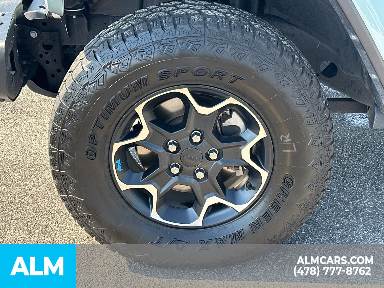 Used 2023 Gray Jeep Rubicon 4xe image 12