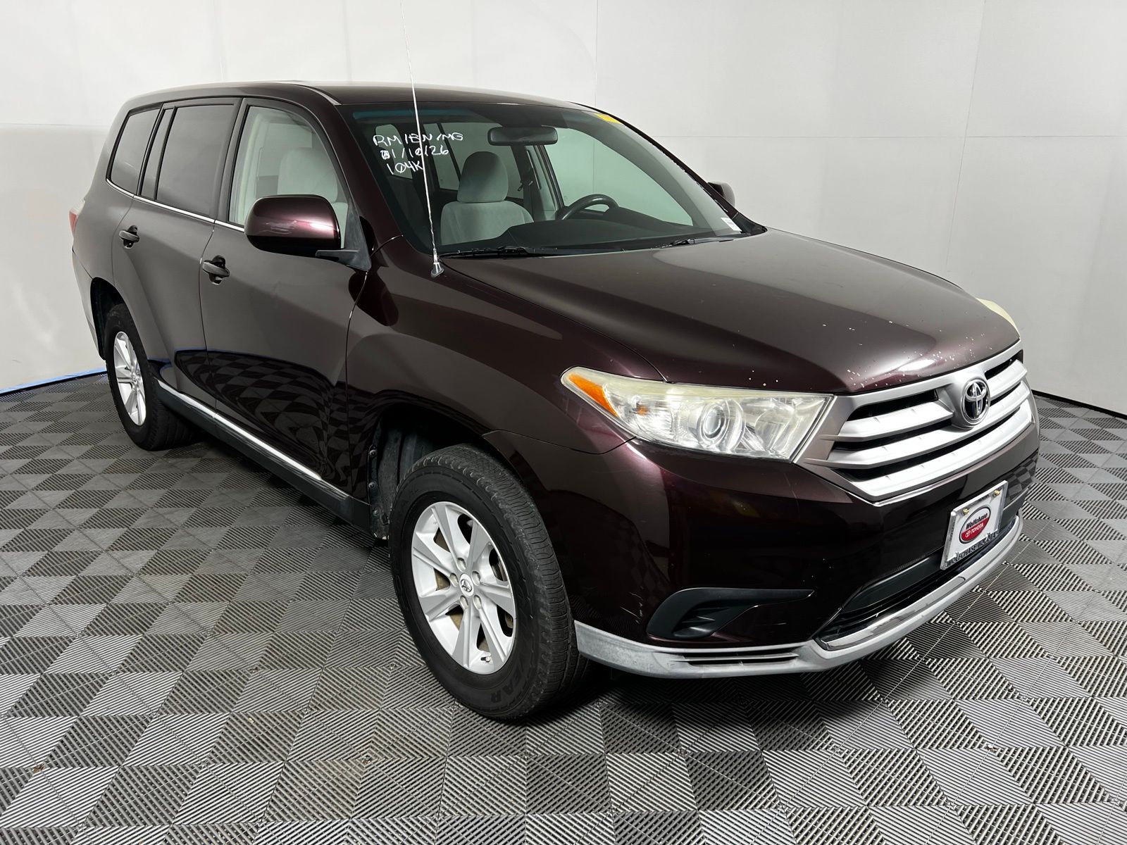 Thumbnail: 2012 Toyota Highlander - 3