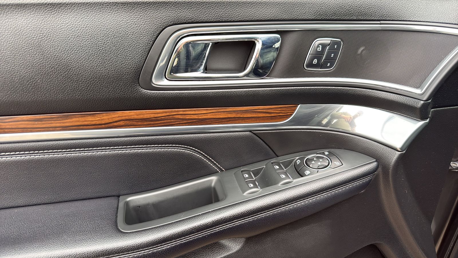 Used Car 2017 Ford Explorer  Limited For Sale Under $15,000 In Austin, Texas