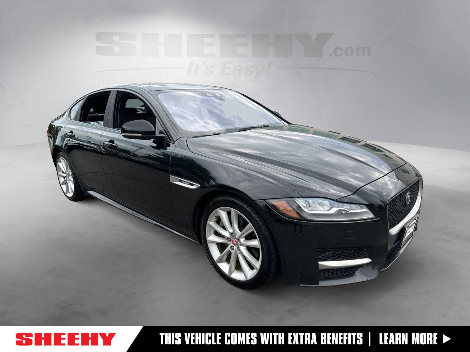 Black 2016 Jaguar XF Sedan Rear-Wheel Drive 8-Speed Automatic