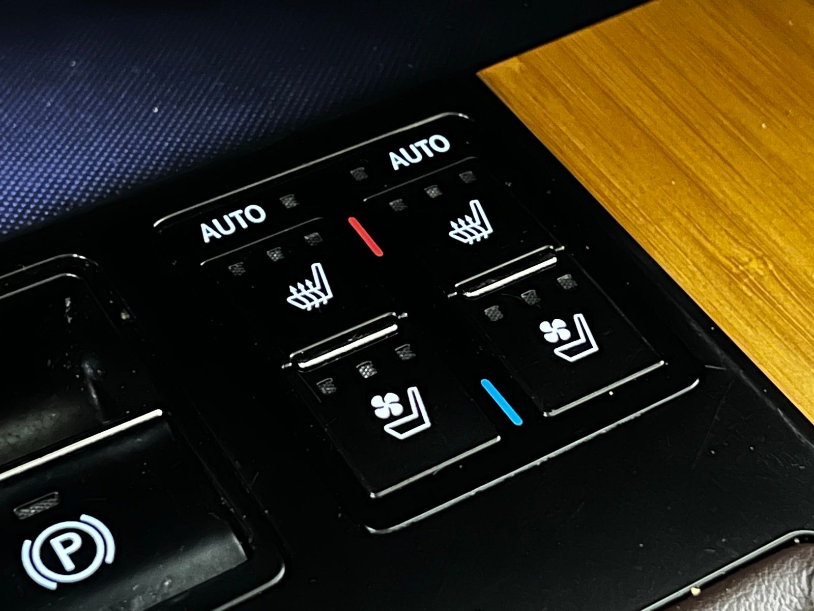 Thumbnail: 2019 Lexus RX - 22