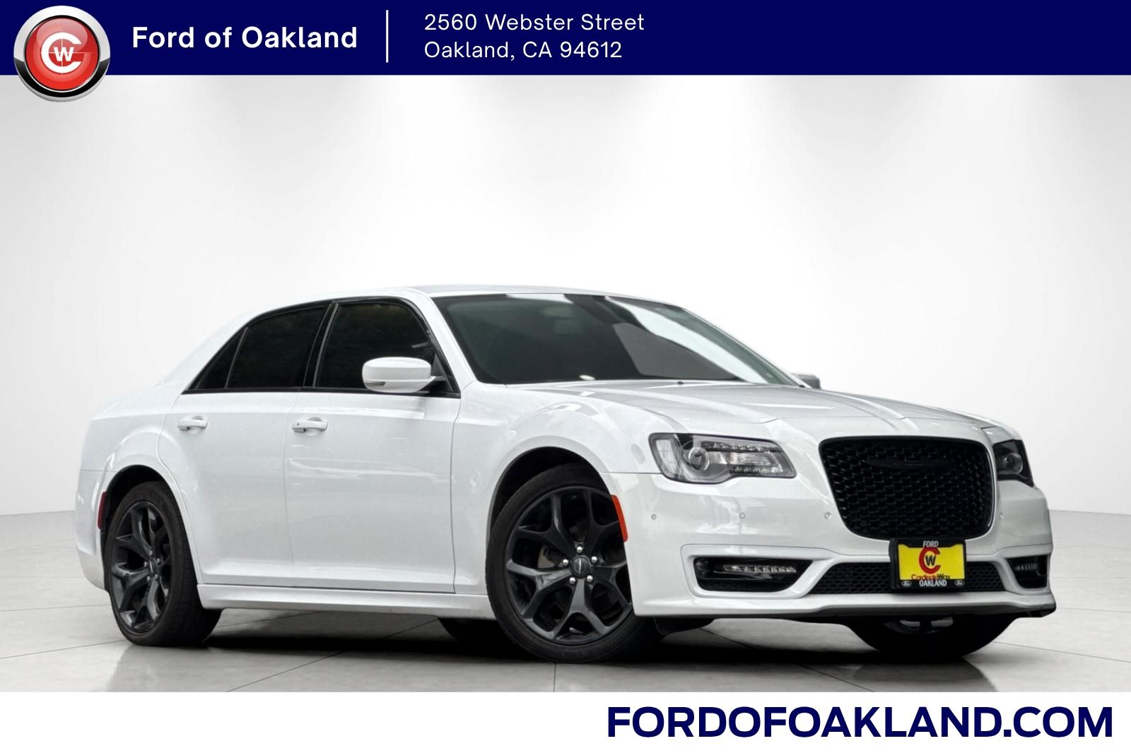  2022 Chrysler 300 Touring L RWD   
