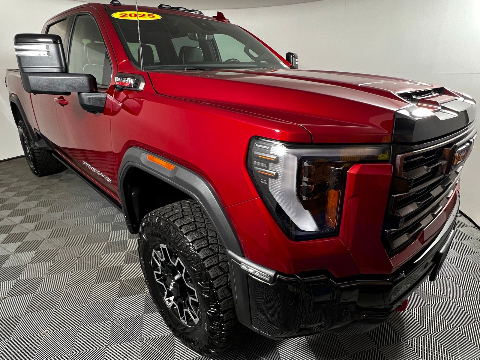 Thumbnail: 2025 GMC Sierra 2500 - 3
