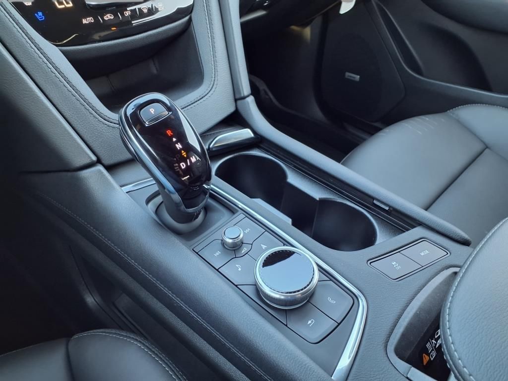 2025 Cadillac XT5 Premium Luxury Black at Toyota of Victoria