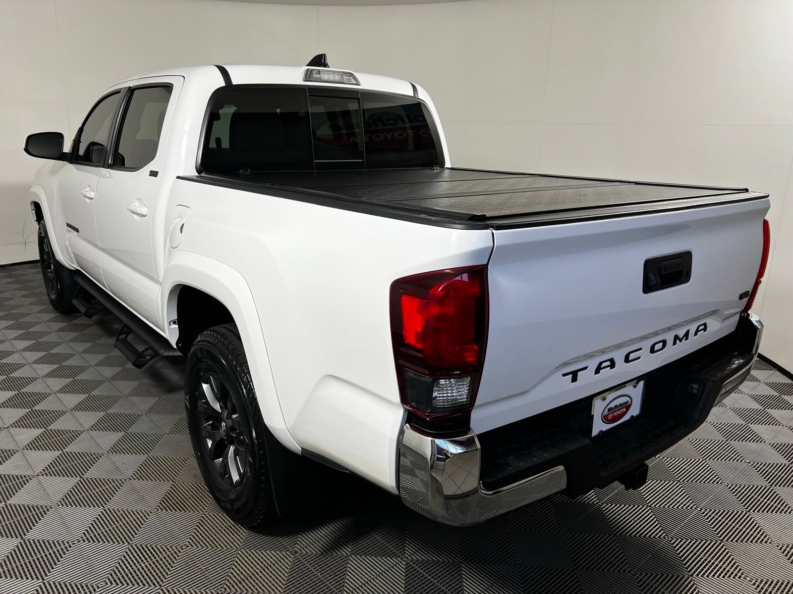 Thumbnail: 2022 Toyota Tacoma - 7