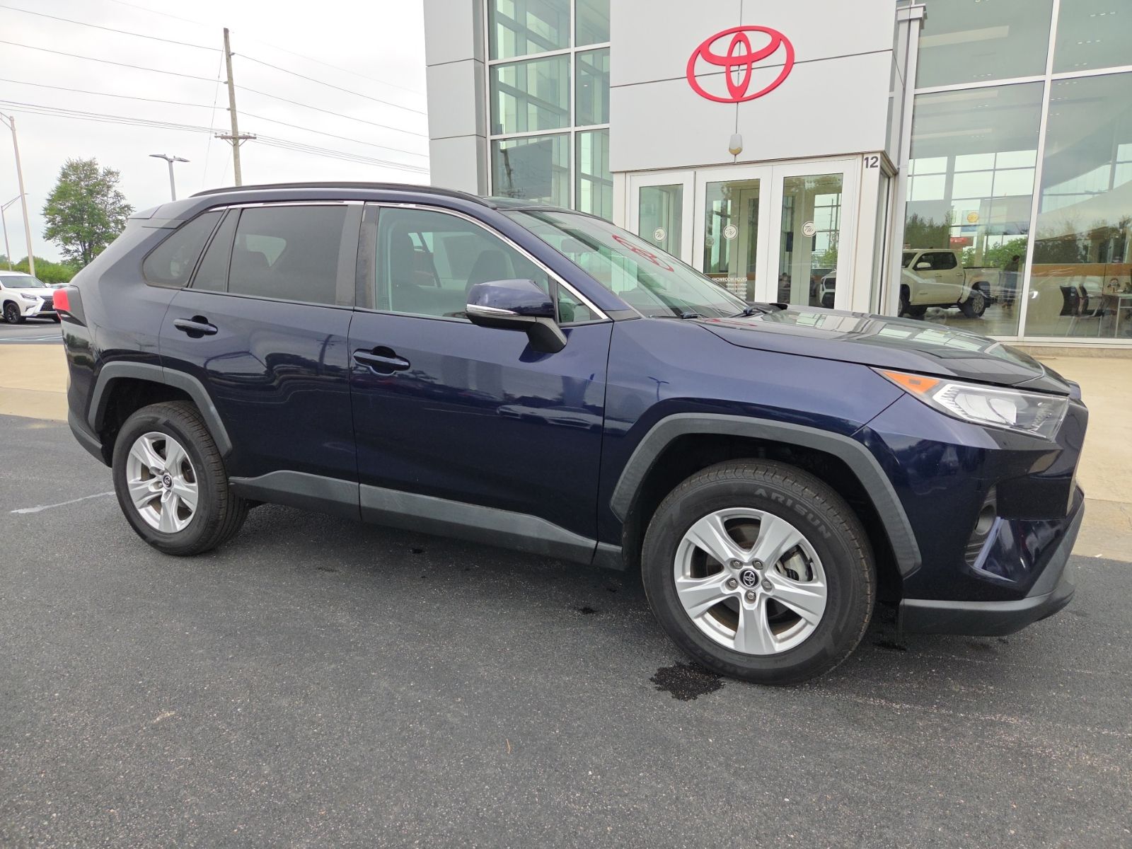 2020 Toyota RAV4 XLE
