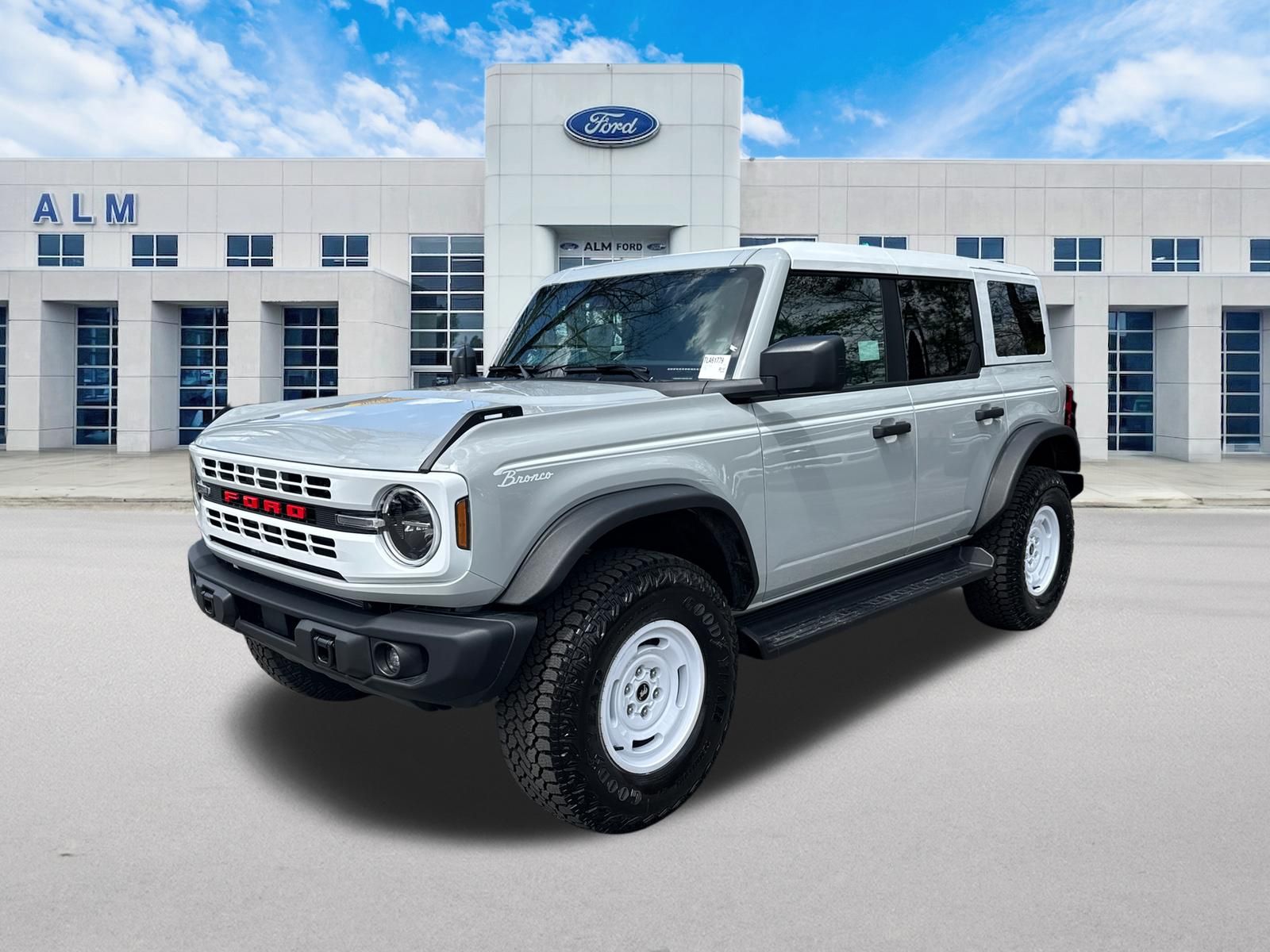 Avalanche Gray 2026 Ford Bronco Heritage Edition 4-Door 4WD SUV / Crossover Four-Wheel Drive Automatic