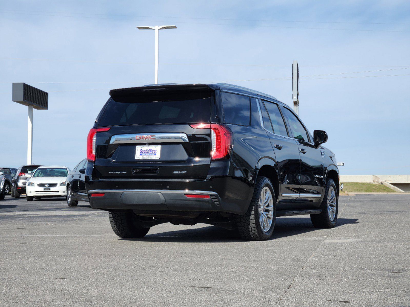 2022 GMC Yukon SLT 7