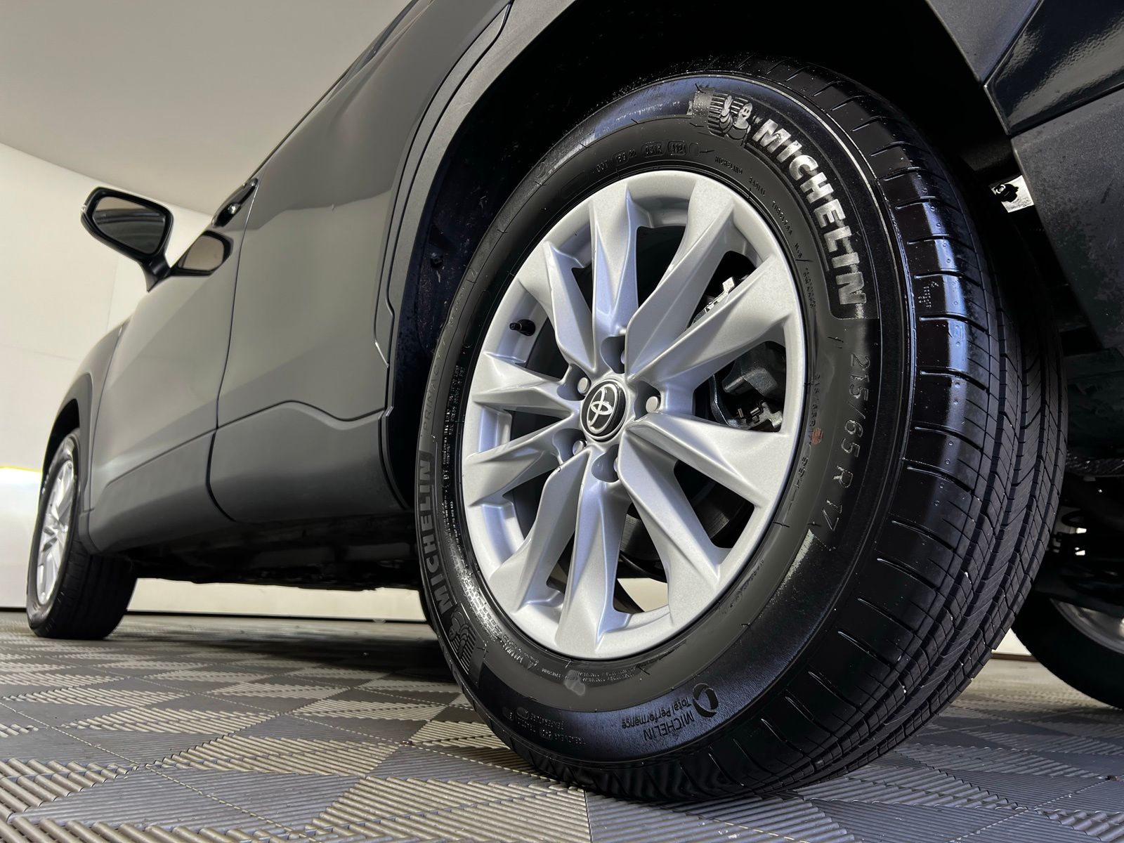 Thumbnail: 2025 Toyota Corolla Cross - 24