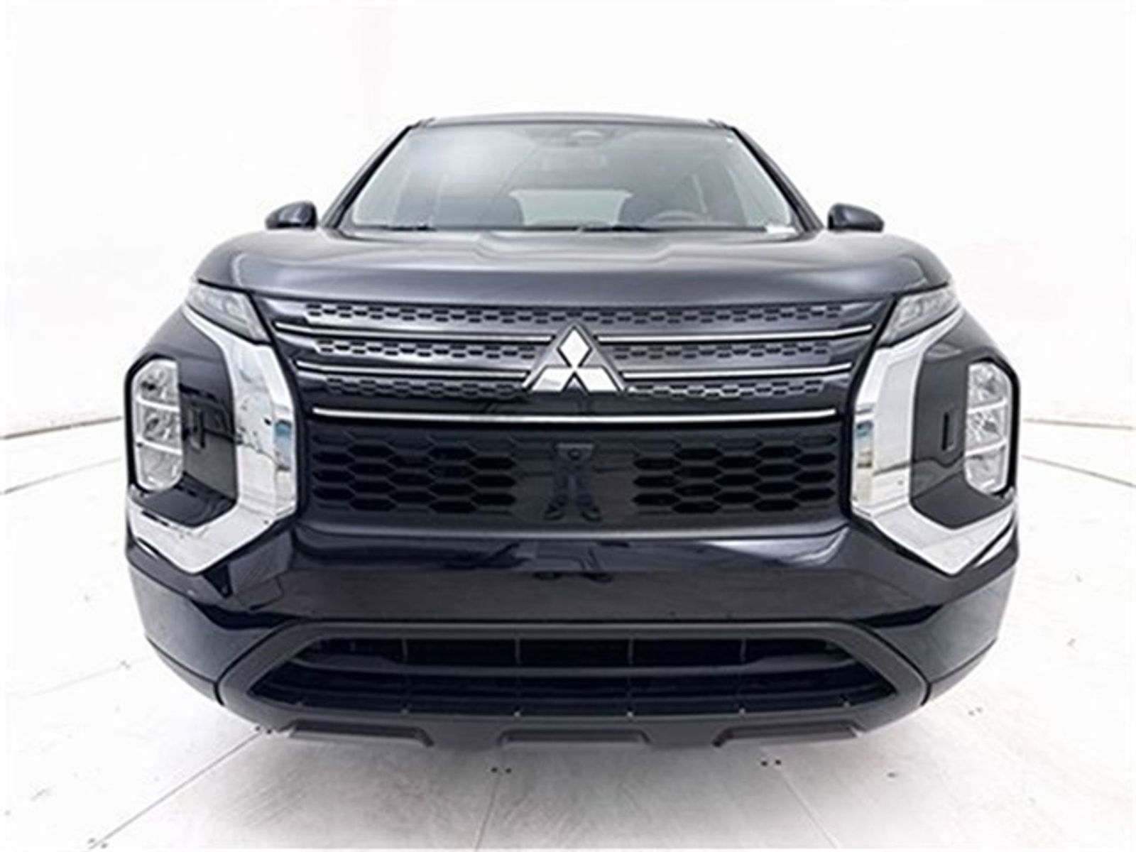 2025 Mitsubishi Outlander Plug-in Hybrid ES - Photo 8