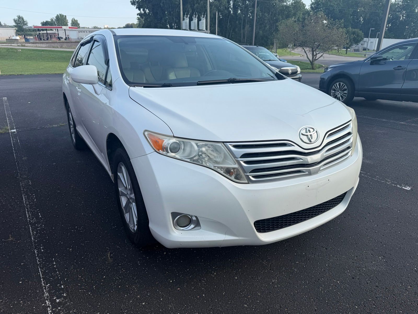 White (Blizzard Pearl) 2009 Toyota Venza SUV / Crossover Front-Wheel Drive 6-Speed Automatic Overdrive