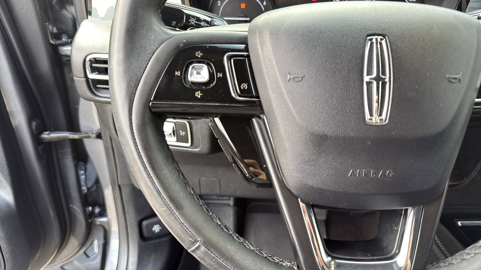 Used Car 2022 Lincoln Corsair  Standard For Sale Under $30,000 In Austin, Texas