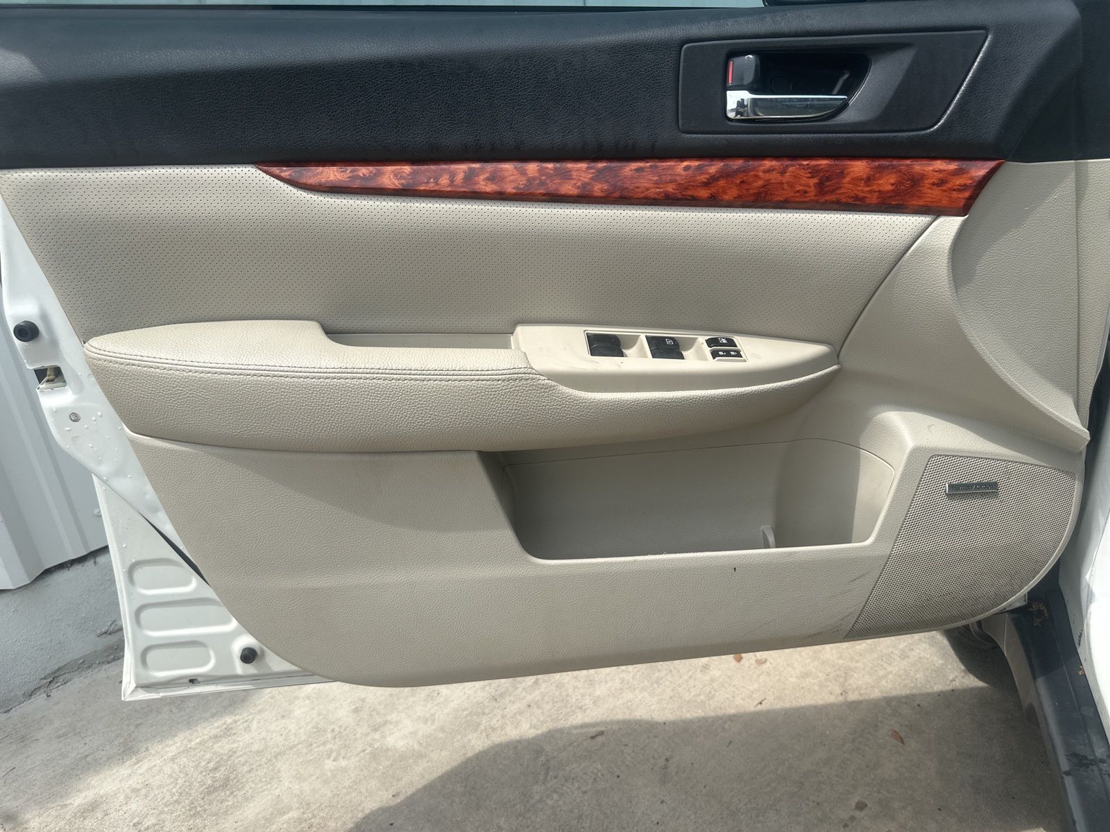 Used Car 2010 Subaru Outback  3.6r For Sale Under $10,000 In Austin, Texas