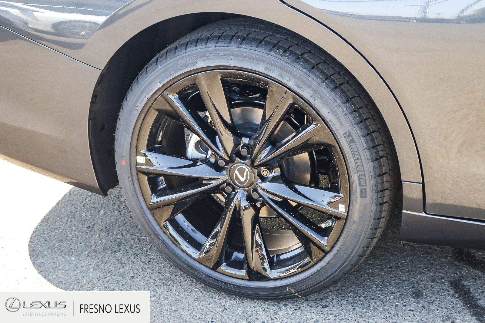 New 2025  Lexus 300h F SPORT Design image 8