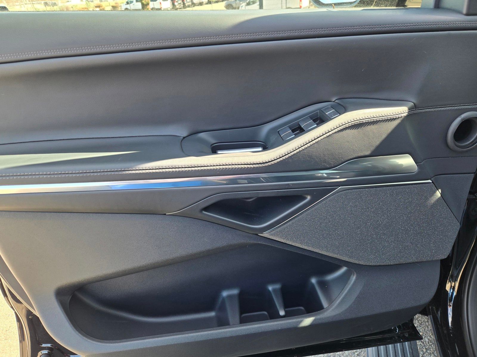 New 2026 Black Lincoln Reserve image 12