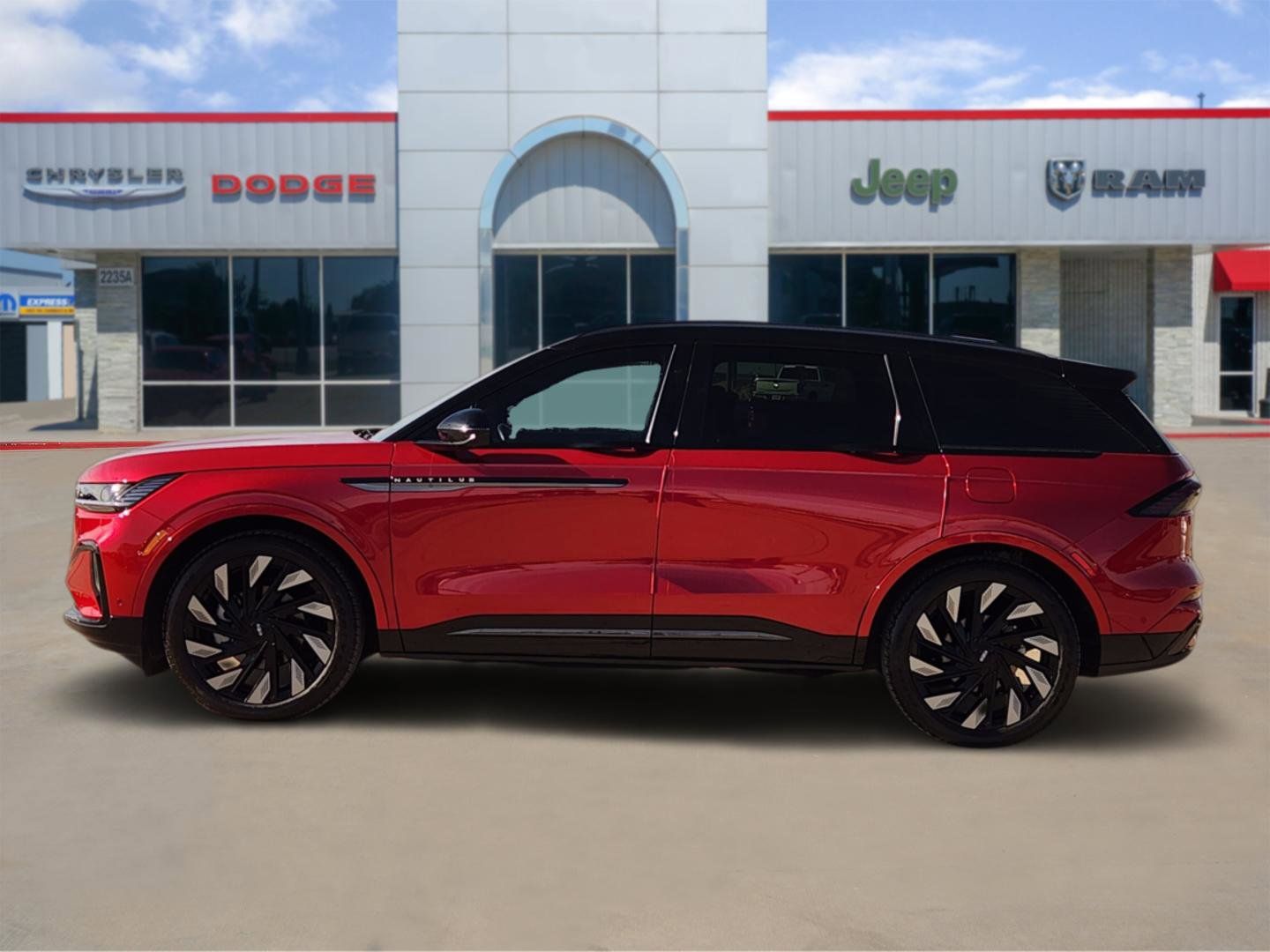 View vehicle photo 3