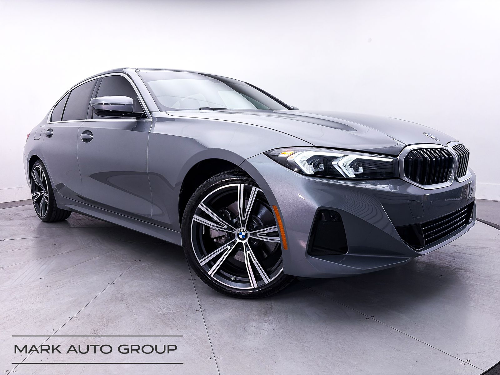2024 BMW 3 Series 330i
