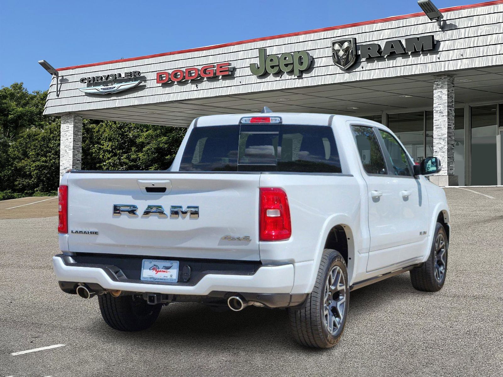 2025 Ram 1500 Laramie 5