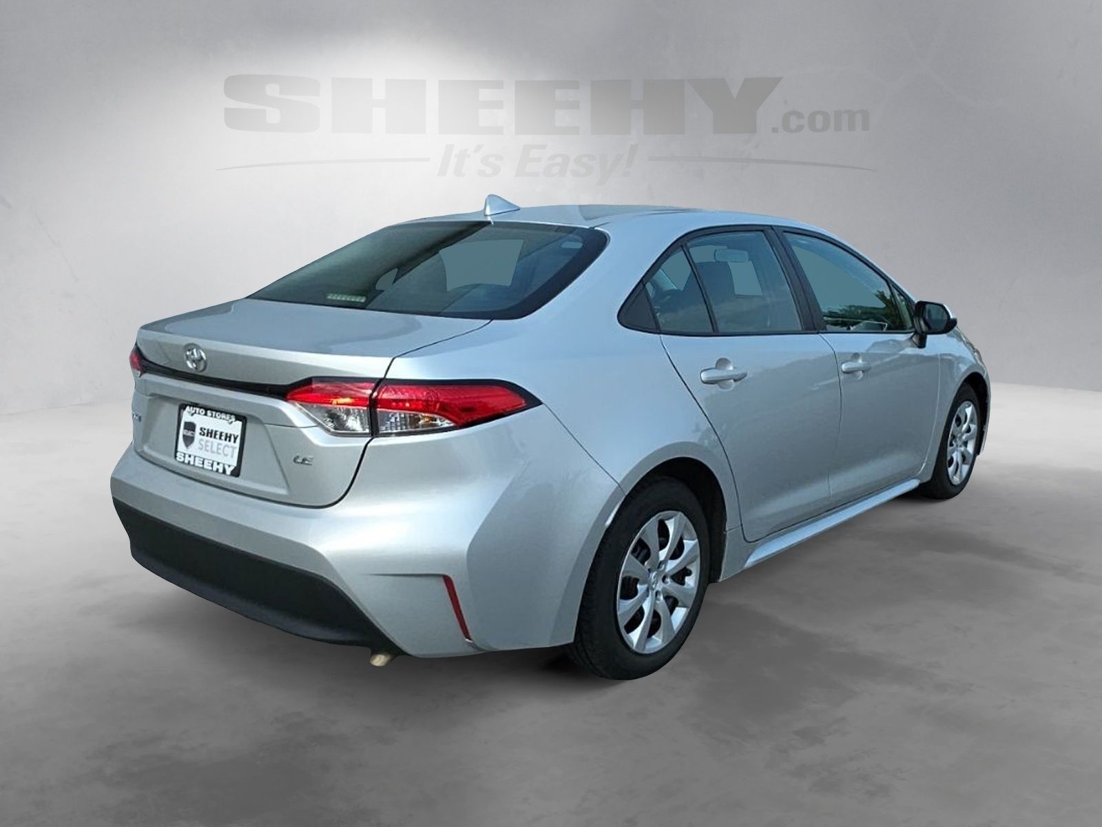Used 2023 Silver Toyota LE image 12