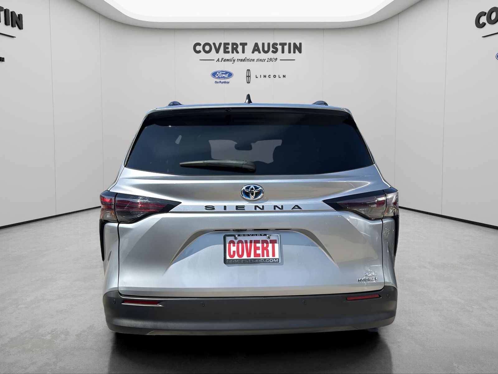 Used Car 2023 Toyota Sienna  Xle For Sale Under $50,000 In Austin, Texas