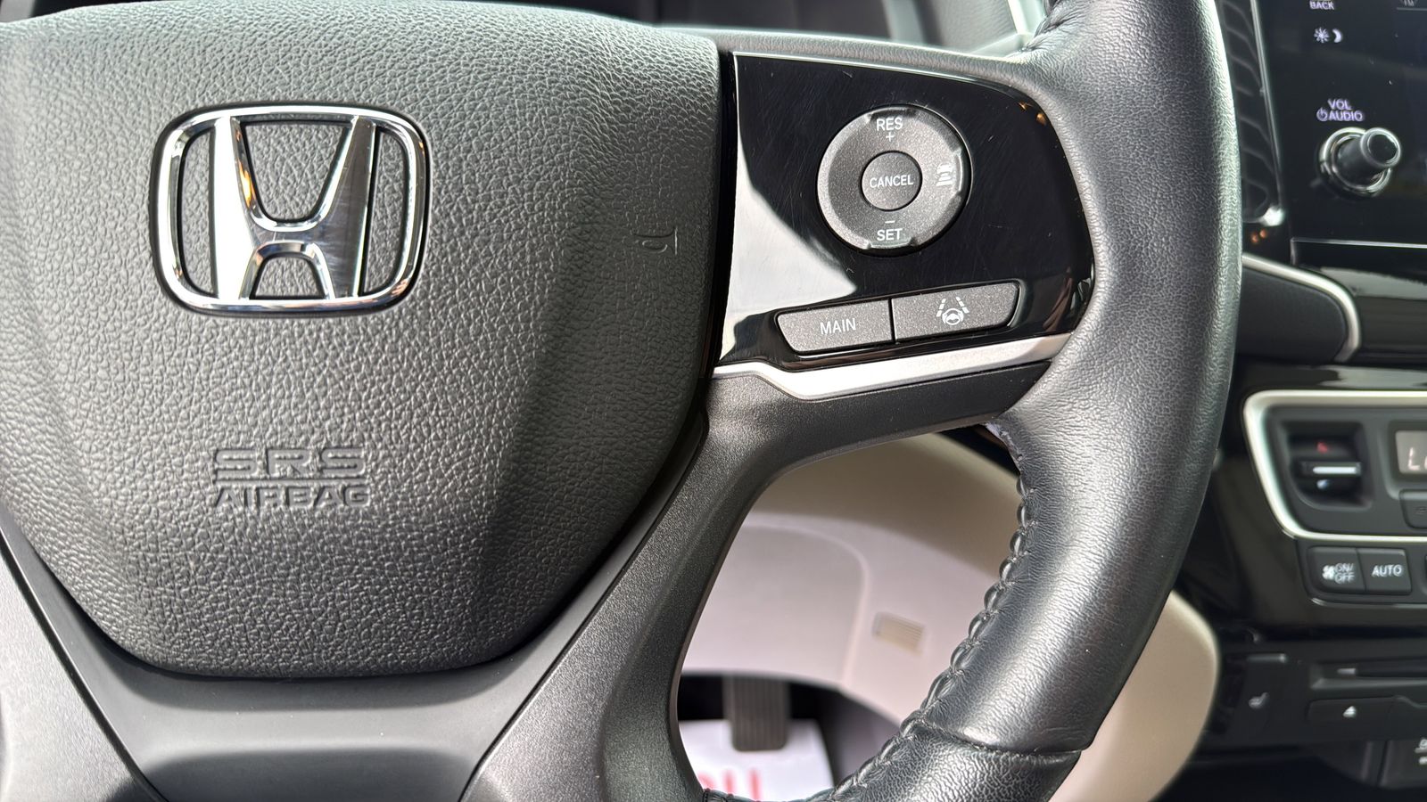 Used Car 2021 Honda Pilot  Touring For Sale Under $30,000 In Austin, Texas