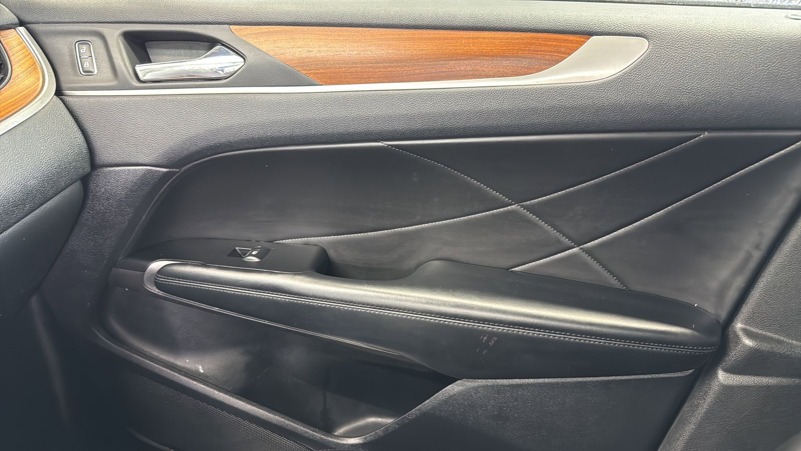 Used Car 2019 Lincoln Mkc  Select For Sale Under $20,000 In Austin, Texas