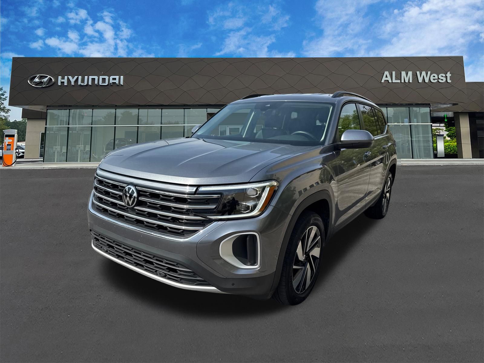 Gray 2025 Volkswagen Atlas SE FWD with Technology SUV / Crossover Front-Wheel Drive 8-Speed Automatic