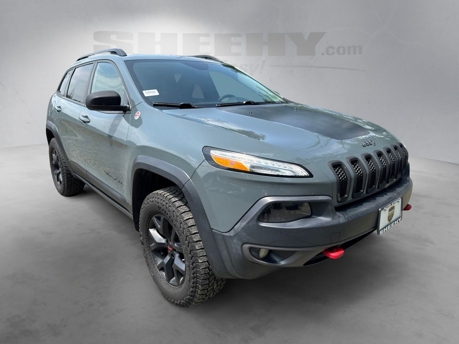 Used 2015 Anvil Clearcoat Jeep Trailhawk image 2