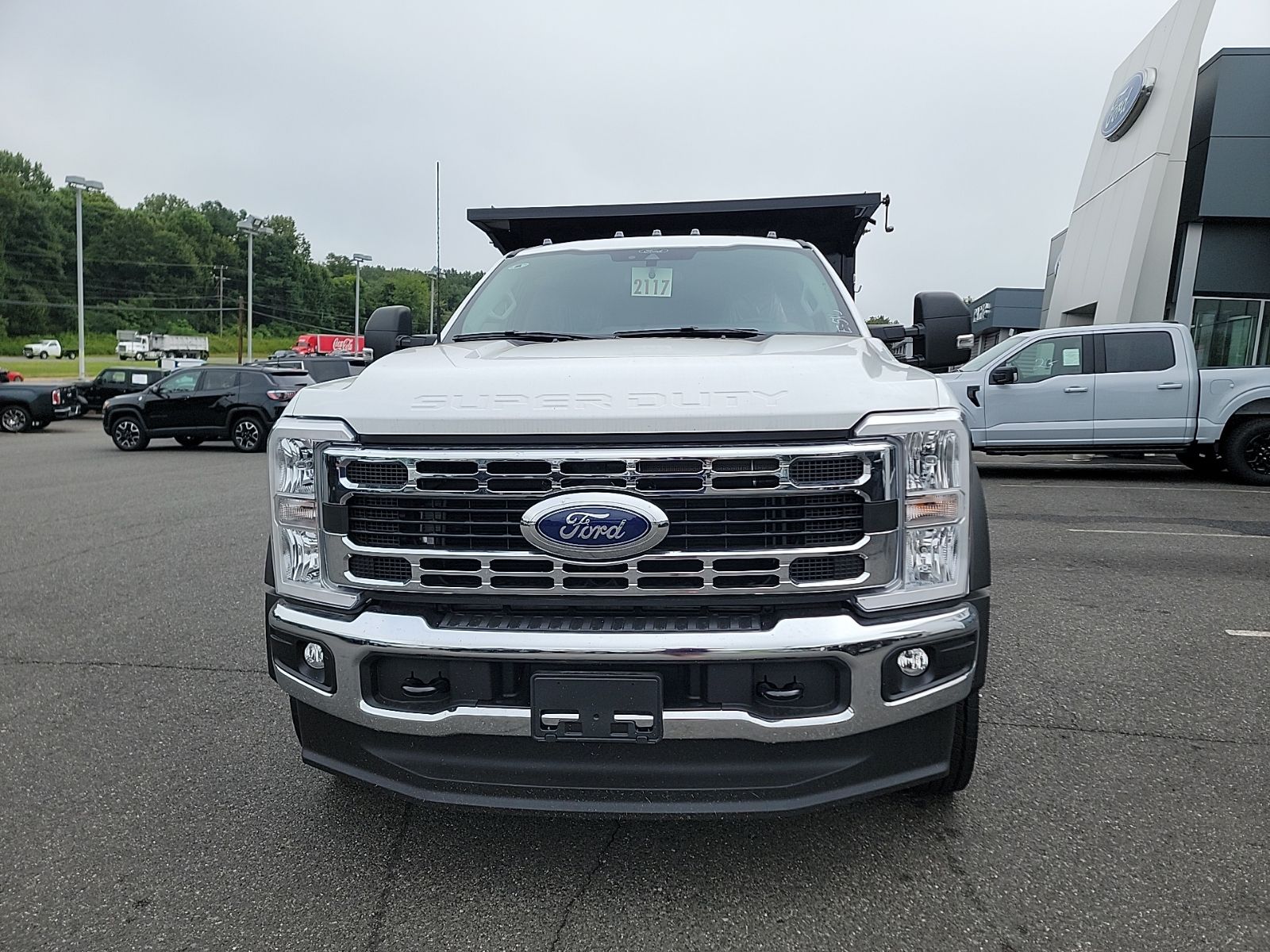 New 2025 Oxford White Ford XL DUMP BODY image 4