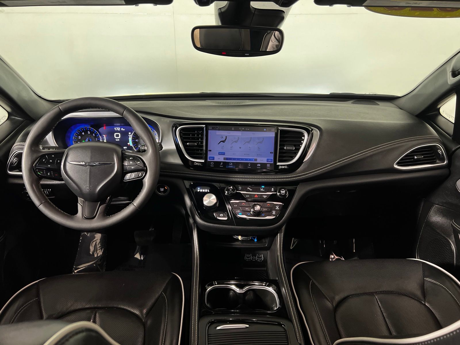 Thumbnail: 2025 Chrysler Pacifica - 29