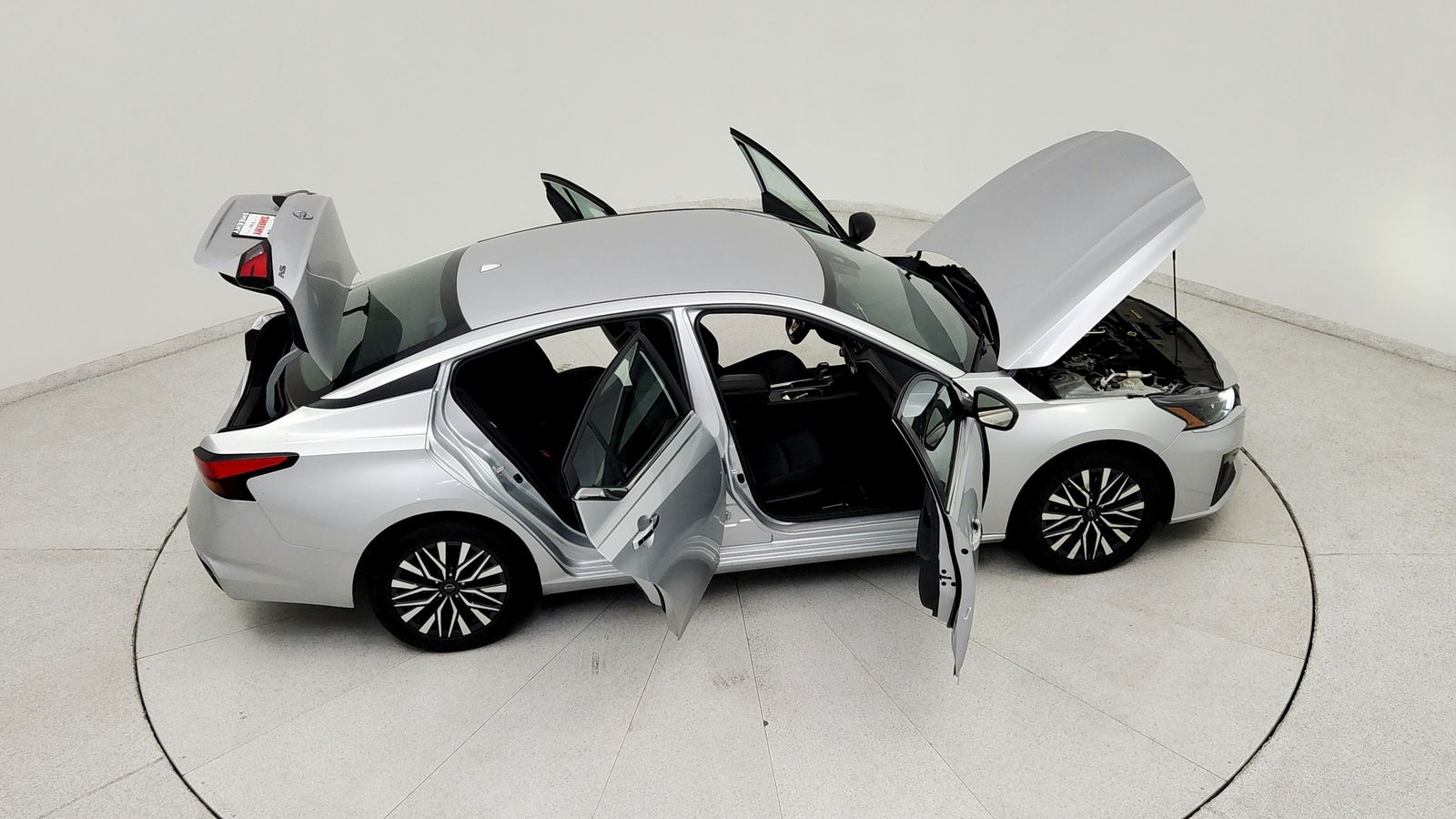 Used 2024 Silver Nissan 2.5 SV image 24