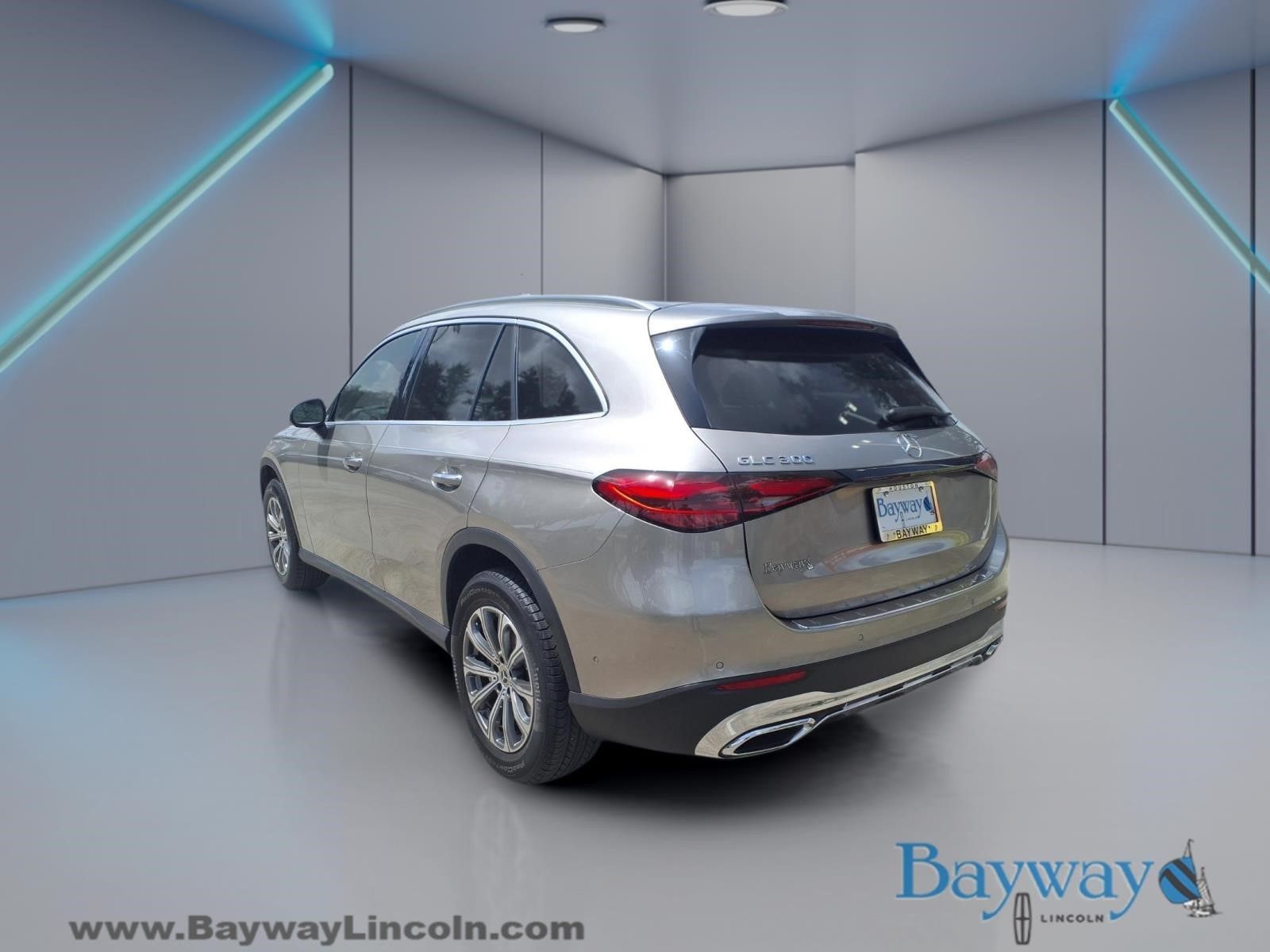 2024 Mercedes-Benz GLC GLC 300 - 1