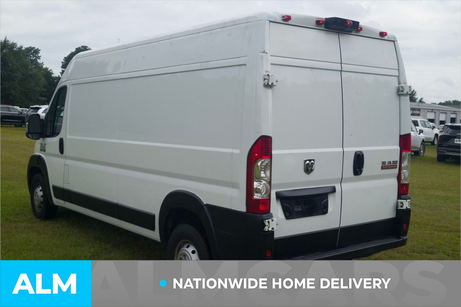 Used 2018 Bright White Clearcoat Ram High Roof image 5