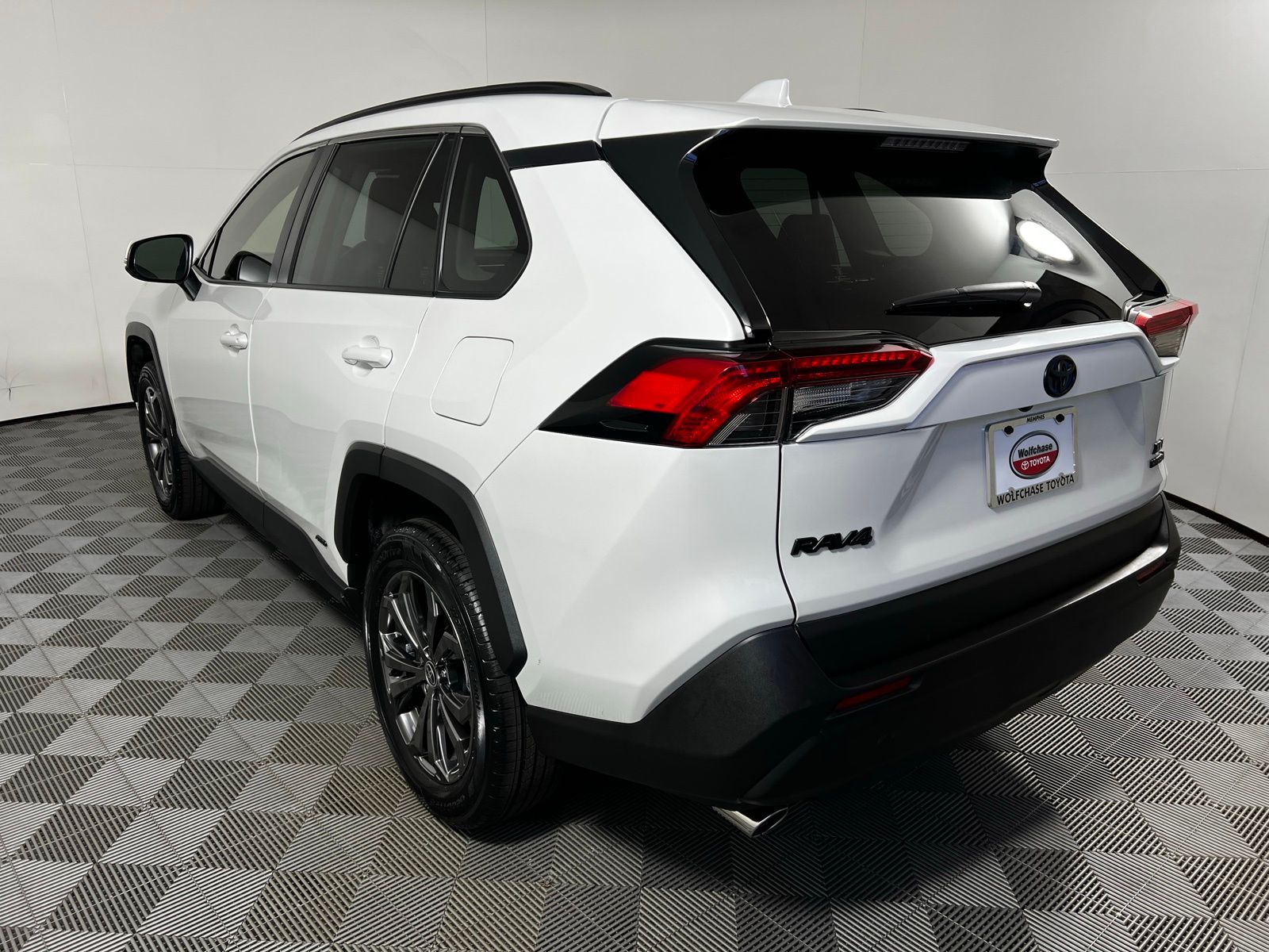 Thumbnail: 2024 Toyota RAV4 - 7