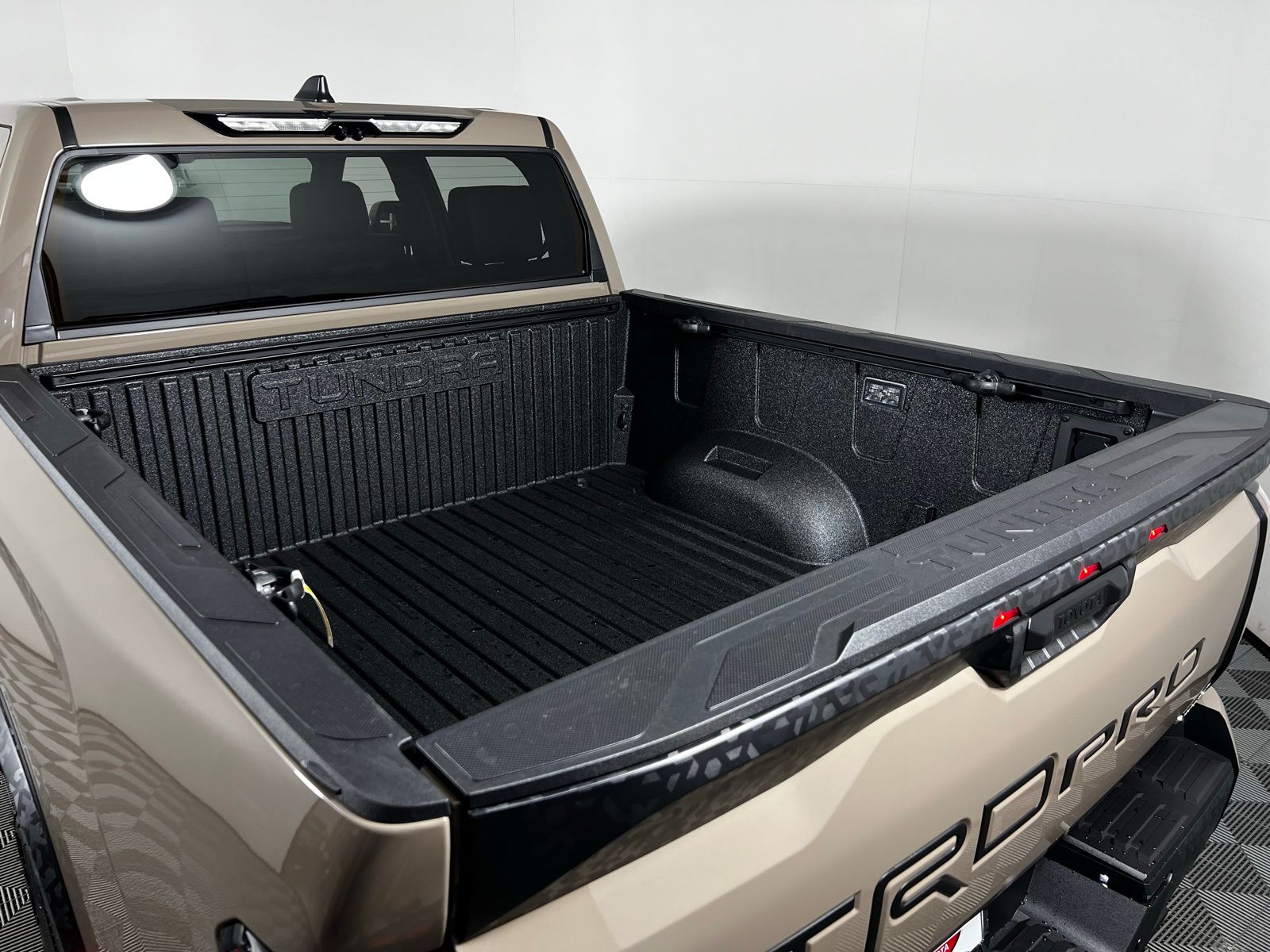 Thumbnail: 2025 Toyota Tundra - 27