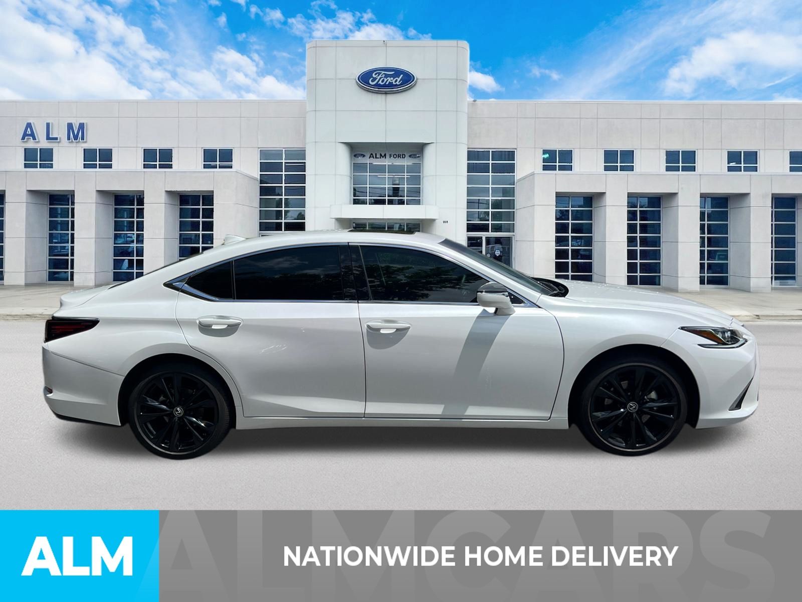 Used 2024 Eminent White Pearl Lexus 350 image 4