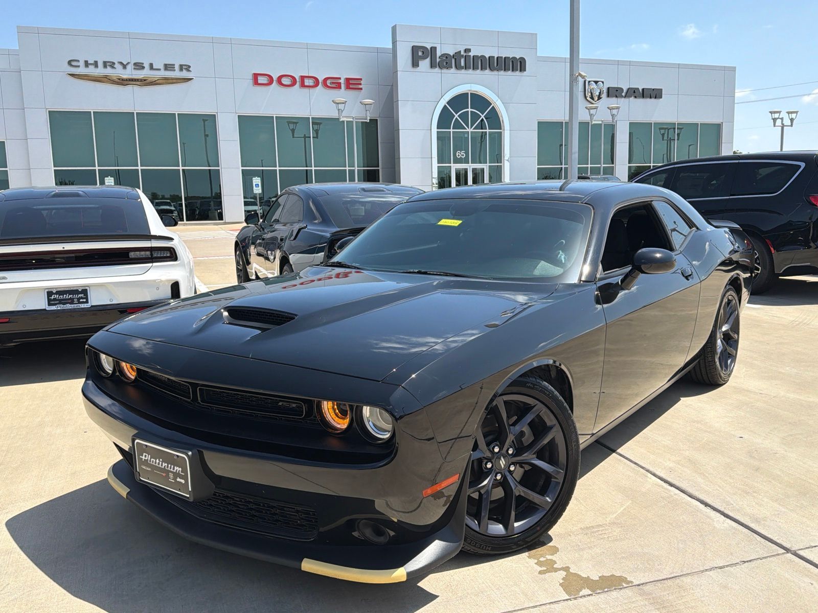  2023 Dodge Challenger GT RWD   