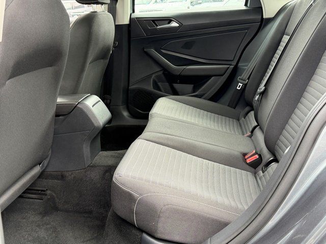 Used 2023 Platinum Gray Metallic Volkswagen 1.5T S image 7