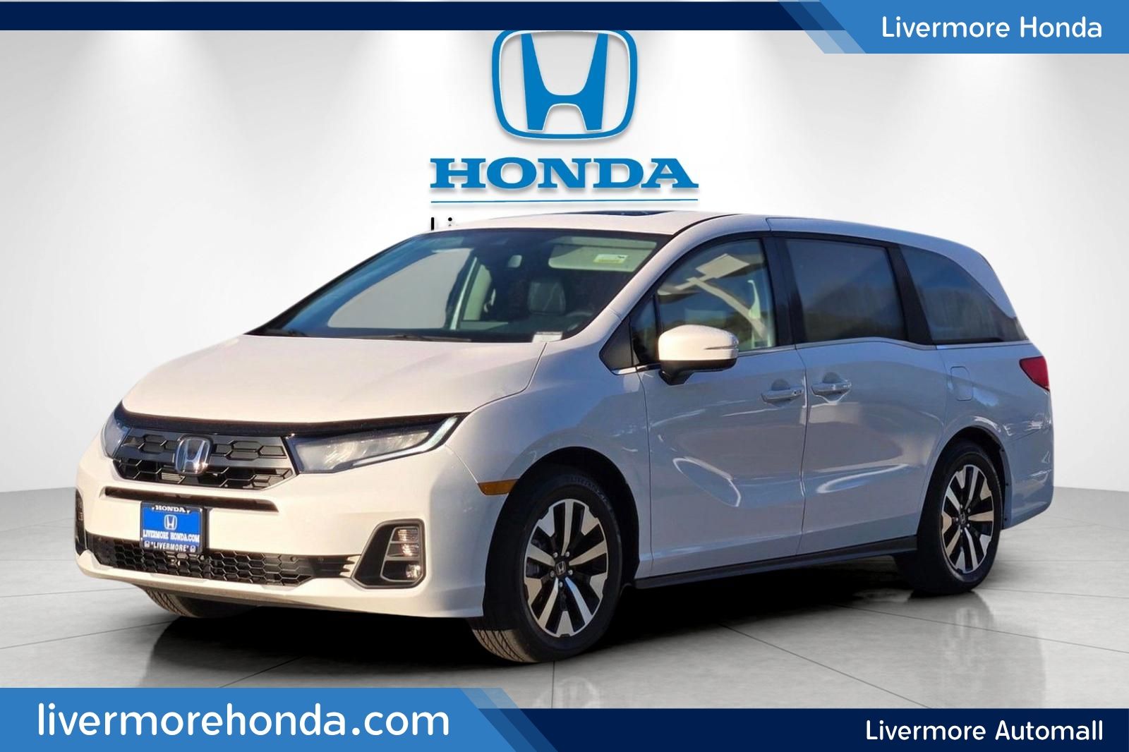 Platinum White Pearl 2026 Honda Odyssey Minivan Front-Wheel Drive Automatic