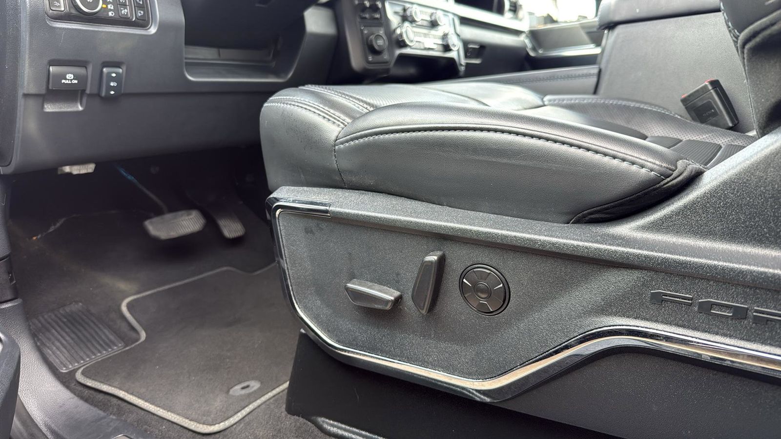 Used Car 2025 Ford F-250sd  Platinum For Sale Under $90,000 In Austin, Texas