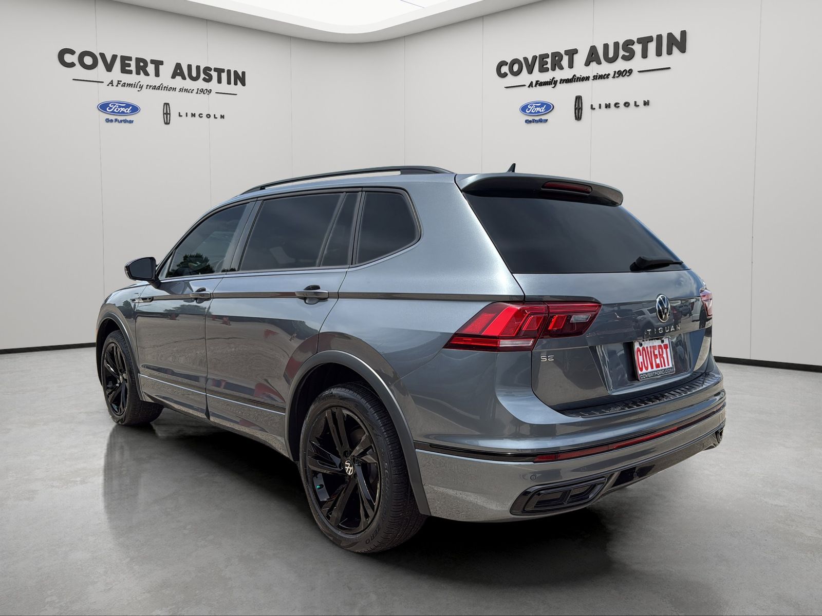 Used Car 2023 Volkswagen Tiguan  2.0t Se R-line Black For Sale Under $25,000 In Austin, Texas