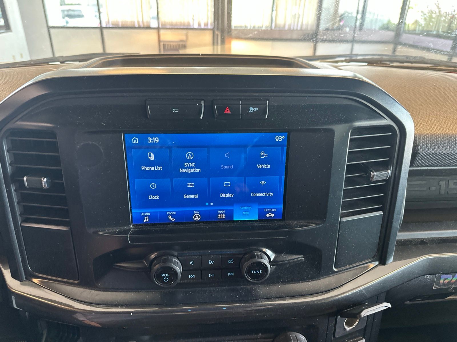 Used 2022 Space White Metallic Ford XL image 19