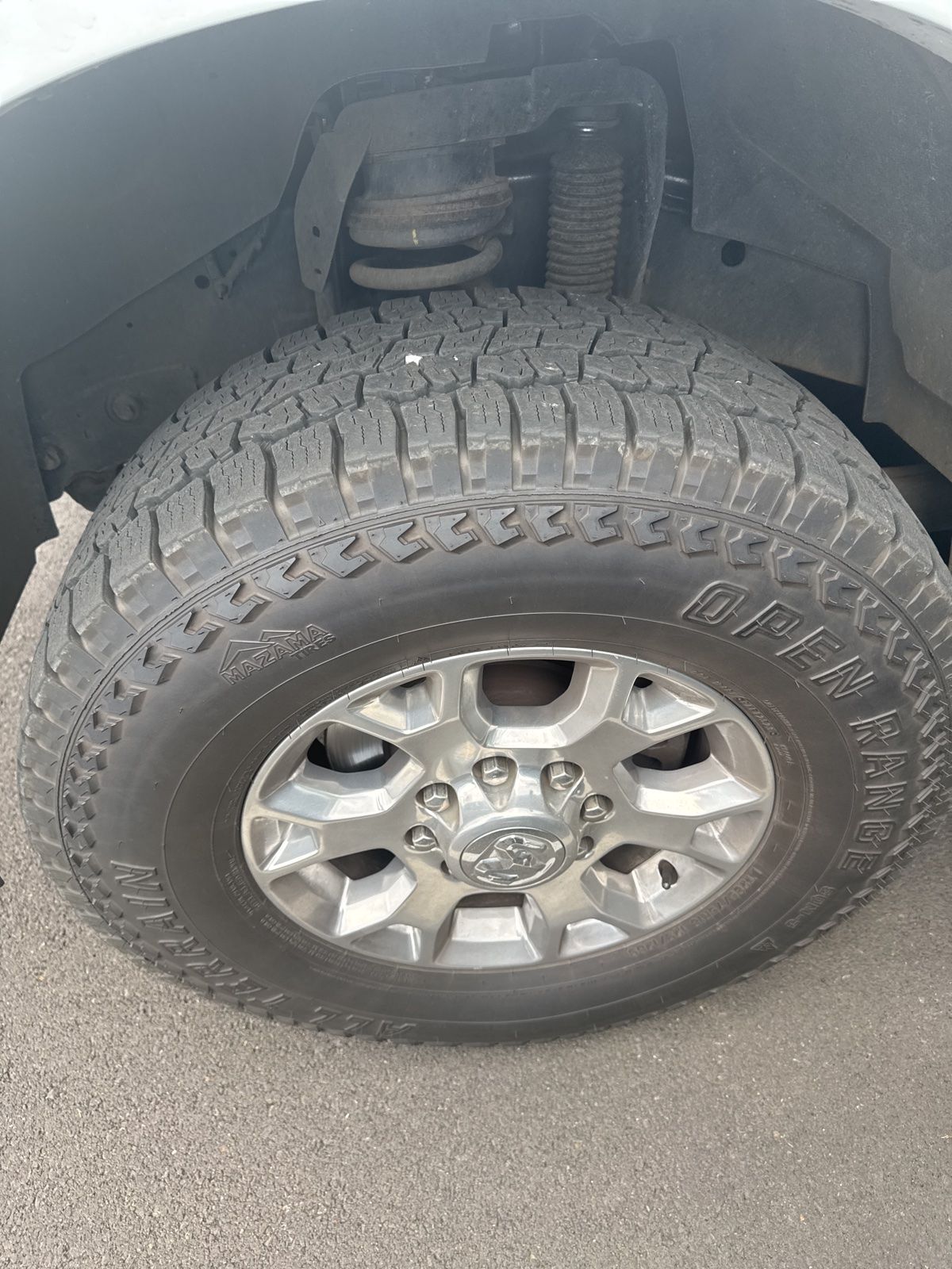 View vehicle photo 2