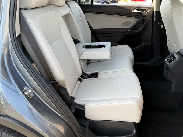 Used 2020 Gray Volkswagen 2.0T SEL image 6