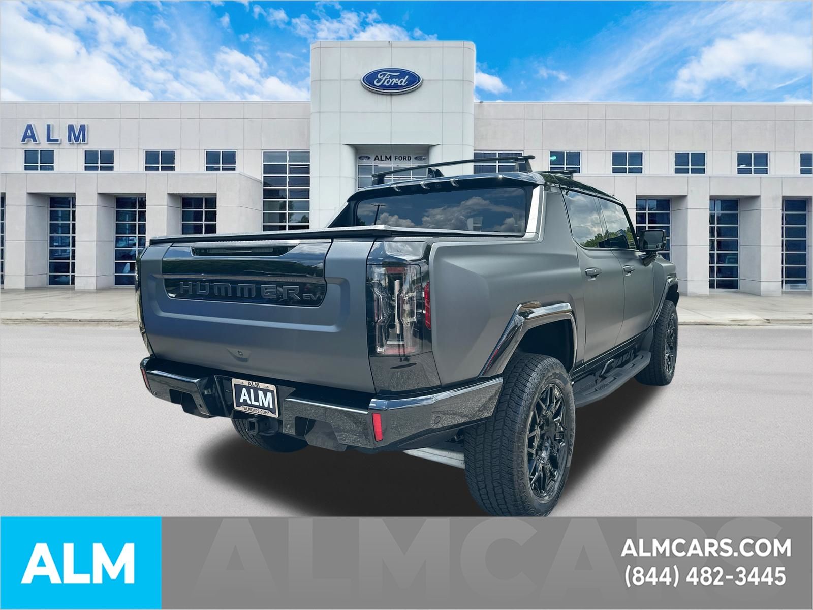 Used 2025 Black GMC 2X image 5