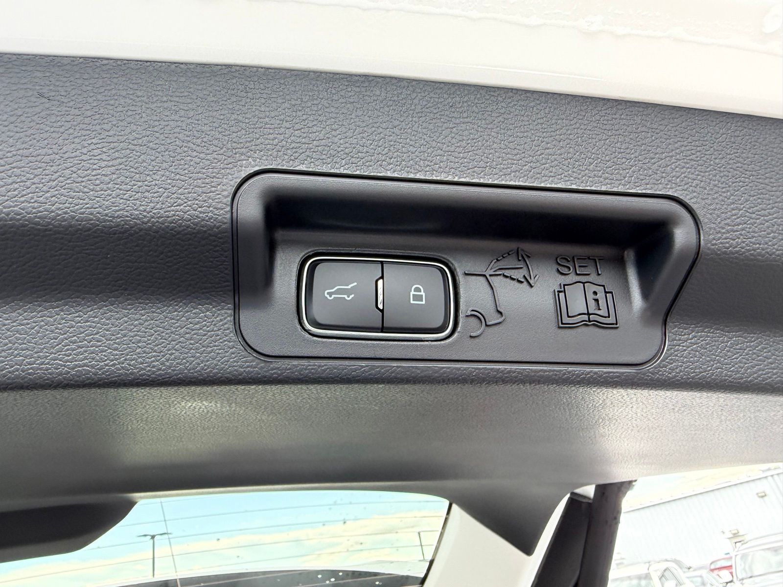 2026 Ford Explorer image 12